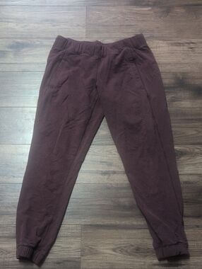 Lululemon Size 8 Jogging pants